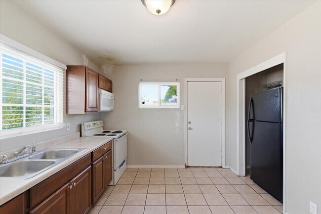 Photo - 2609 W Morten Ave Unit 1