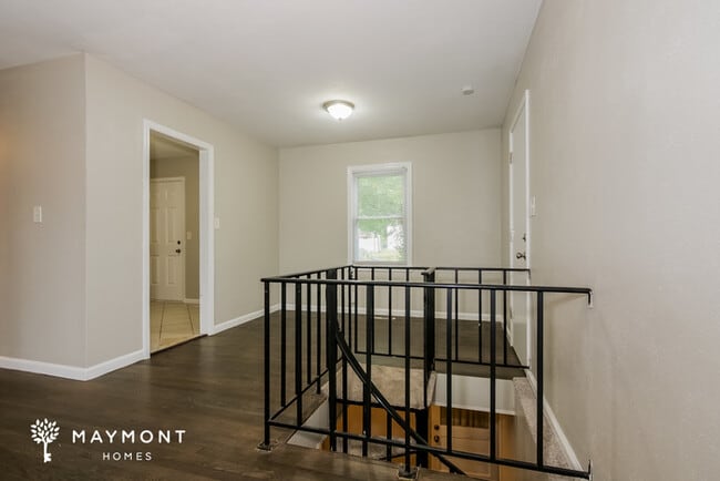 Photo - 7906 W 87th St