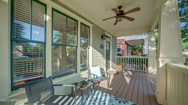 Photo - 128 E 9th St