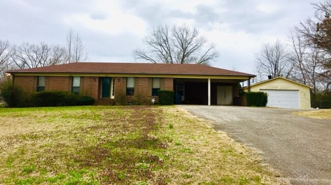 210 Waynick Rd