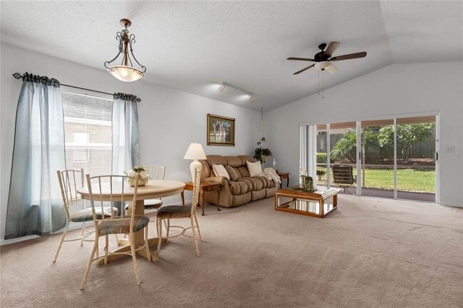 Photo - 408 Lake Suzanne Dr