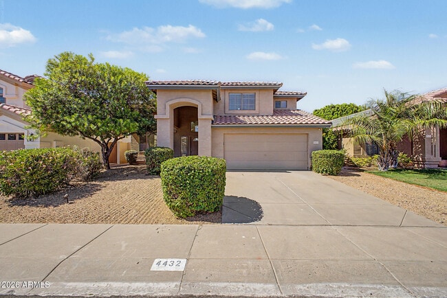 Building Photo - 4432 E Meadow Dr