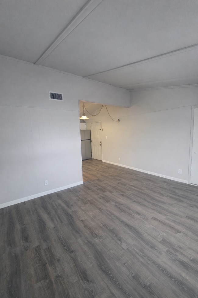 Photo - 6003 Burns St Unit 4