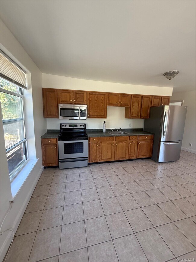 2 Morris Ave Unit 203