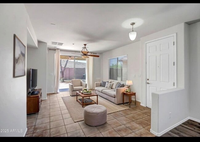 Photo - 1623 W Owens Way