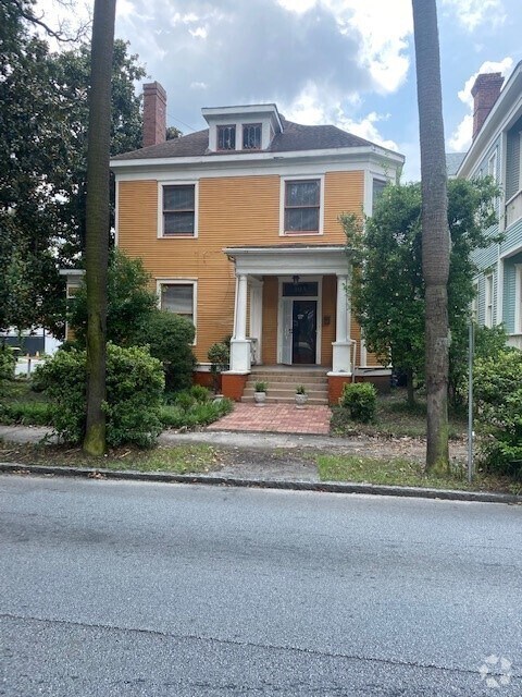 Building Photo - 103 W 37th St Rental