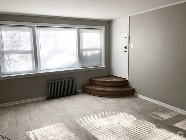 Building Photo - 434 Elmwood Ave Unit 1 Rental