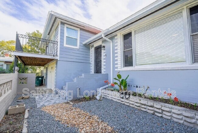 Photo - 1208 N Halifax Ave