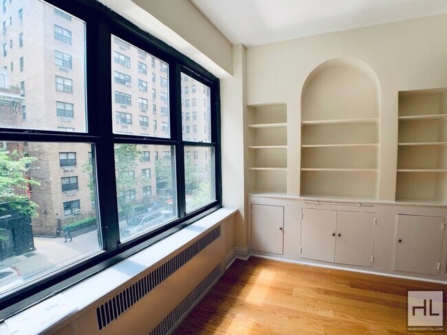 Photo - EAST 56 STREET Unidad 7L