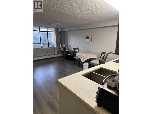 Photo - 6611 Minoru Blvd Unit 10th Floor