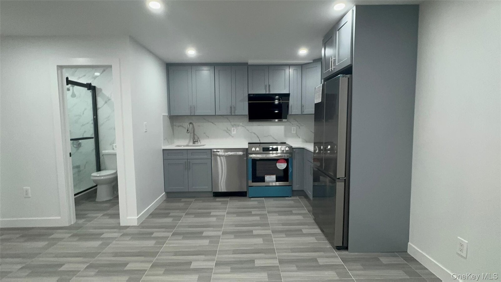 Photo - 5-06 Beach 69th St