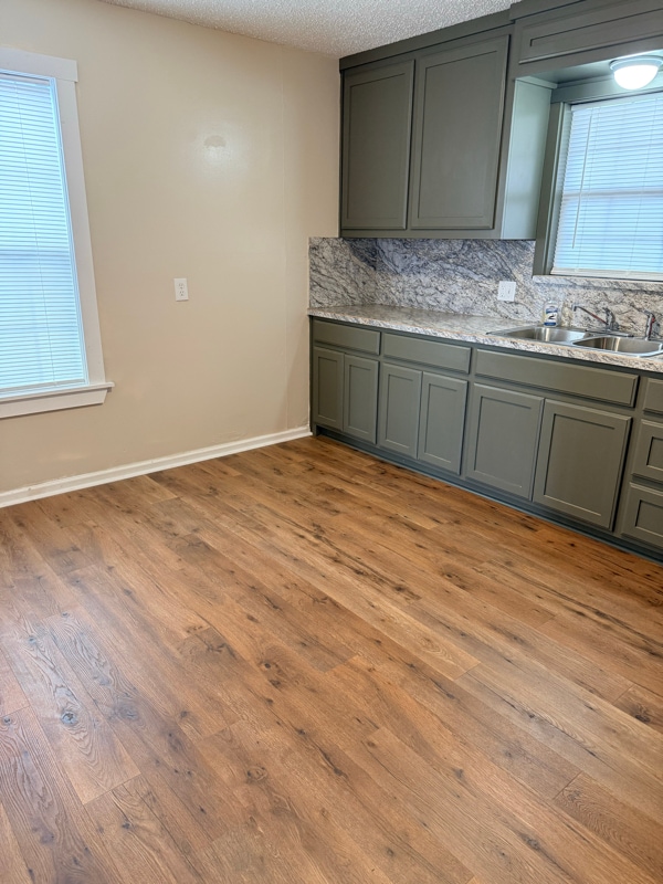 Photo - 414 W Ball St