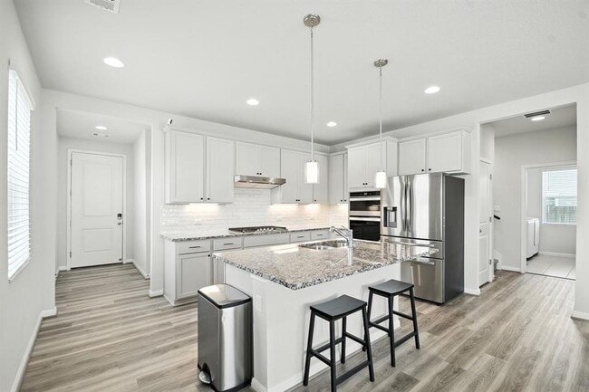 Photo - 410 Watercourse Wy