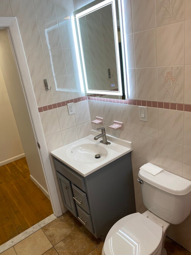 Photo - 62 Nonantum St Unit 2
