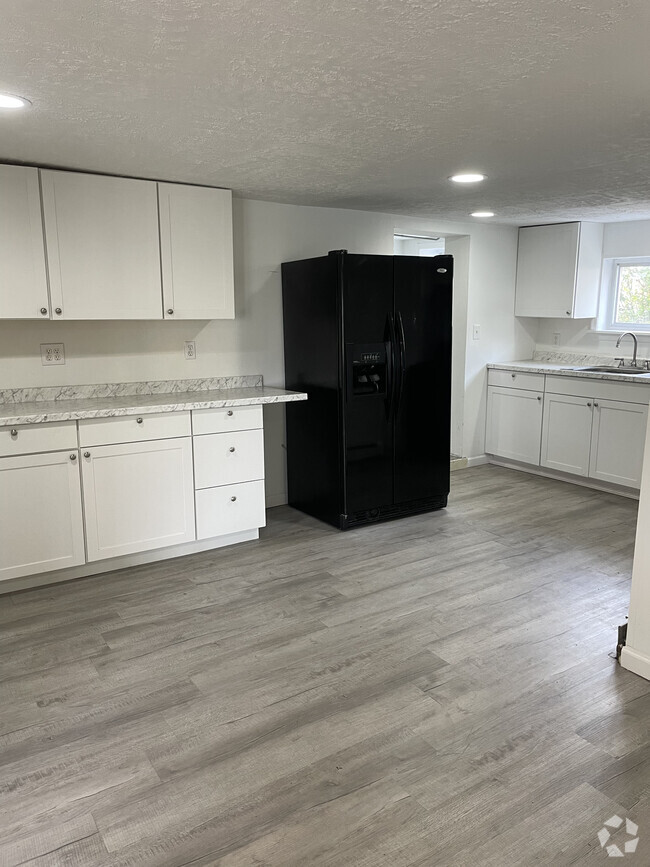 Building Photo - 501 Court St Unit Suite 1 Rental