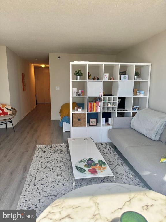 Photo - 2018 Walnut St Unit 17M