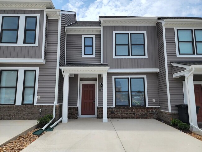 12229 Dutch Elm Cir