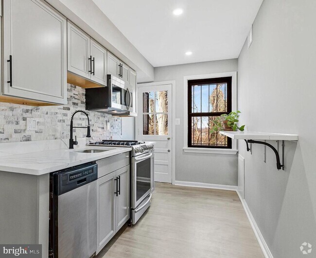 Building Photo - 4970-4972-4972 Just St NE Rental