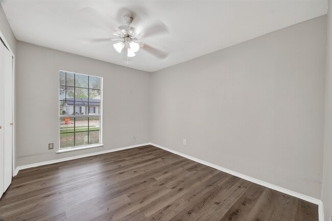 Building Photo - 14034 Lourdes Dr