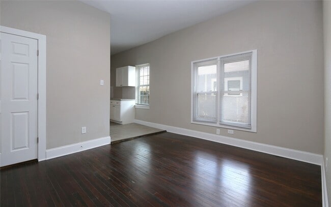 Building Photo - 4445 Rusk St Unit 2 Rental