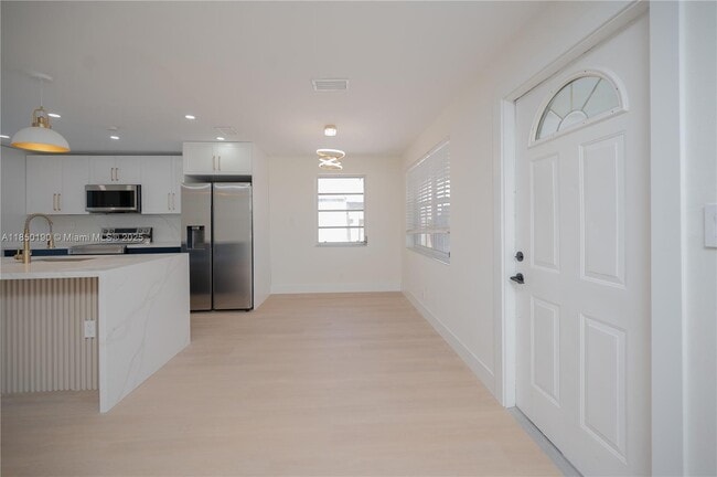 Photo - 3751 NE 17th Ave