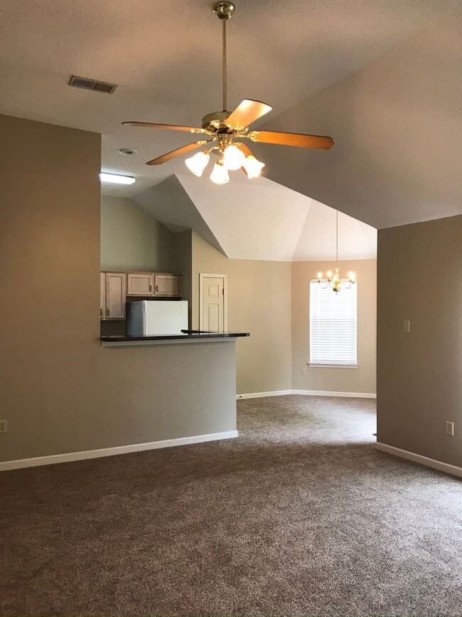 Photo - Olive Branch - 3 Bedroom, 2 Full bath Split Plan with Patio and Wood Privacy Fenced in Yard - Ove...