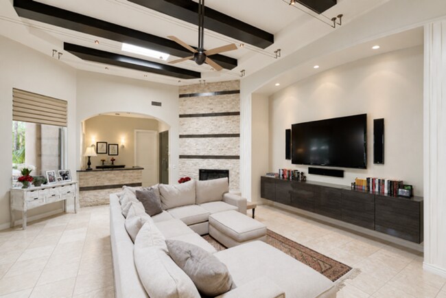 Photo - 7407 N 71st Pl