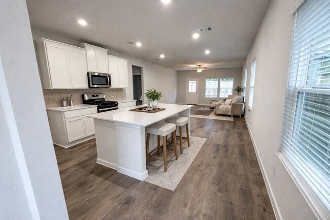 Photo - 7914 Alset Dr