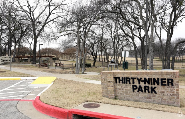 Photo - Hartin Apartments