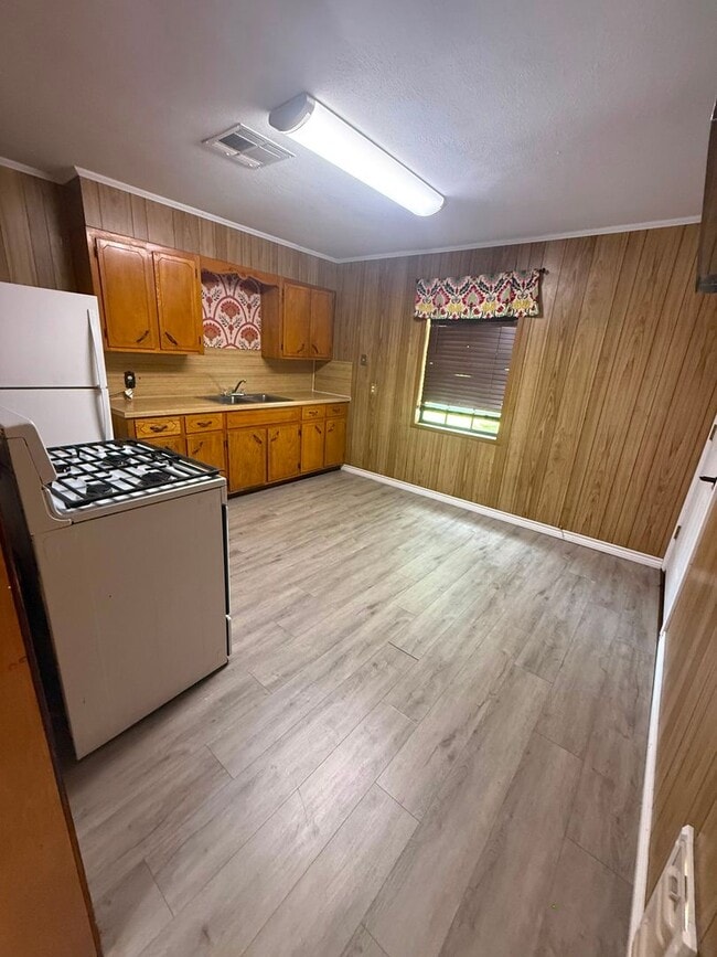 Photo - 133 Hilldale Dr