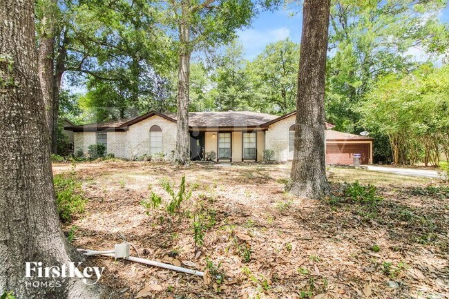 Photo - 2618 N Woodloch St