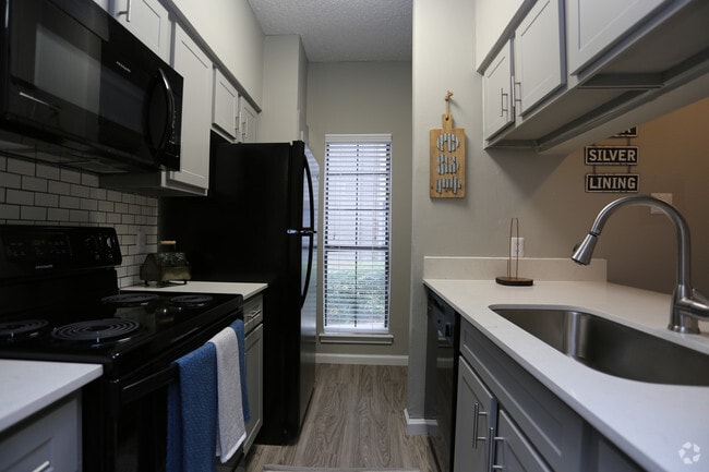 Photo - Oakwood Creek