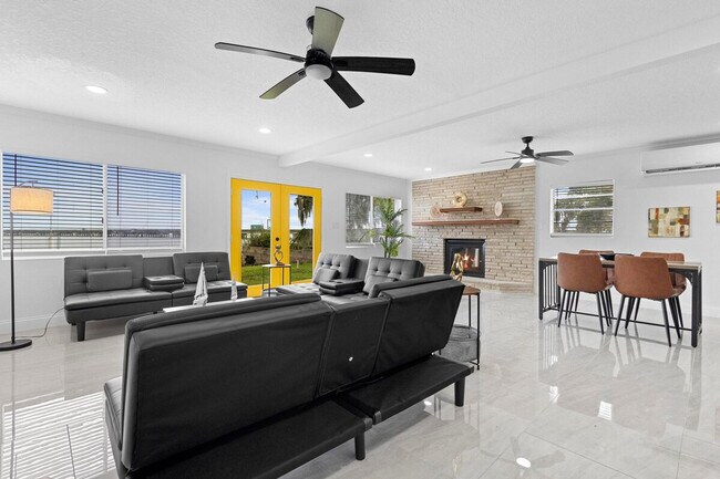 Photo - 1780 Lake St Unidad ID1094232P