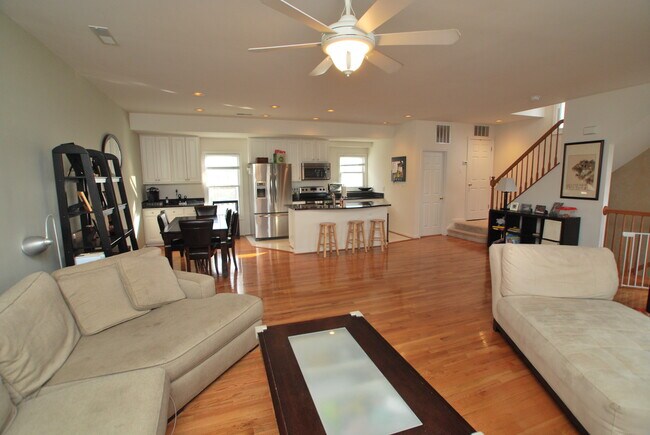 Photo - 686 Heathwalk Mews