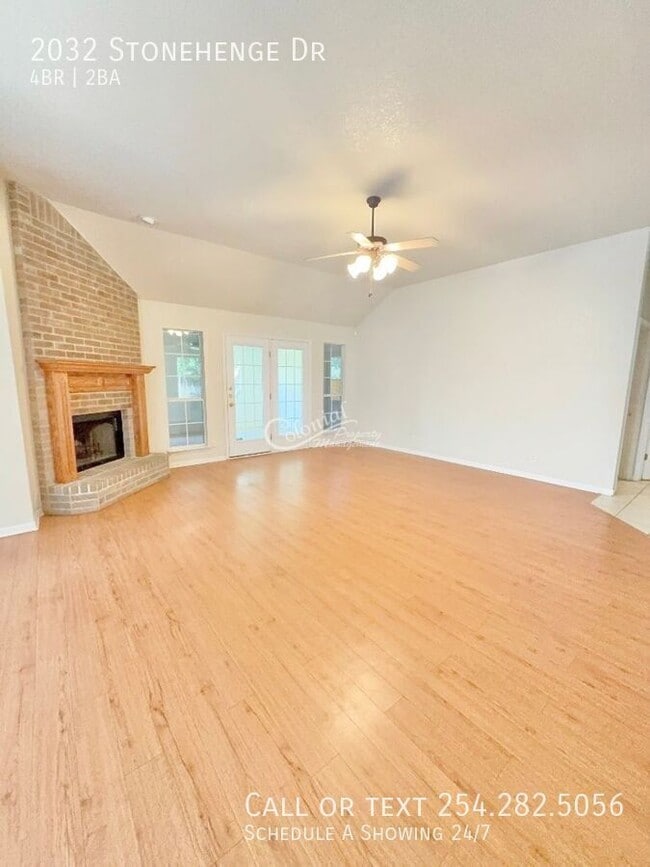 Photo - 2032 Stonehenge Dr