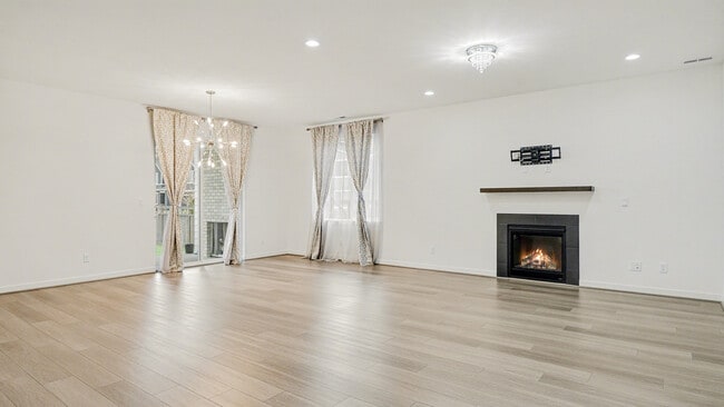 Photo - 33107 Evergreen Ave SE