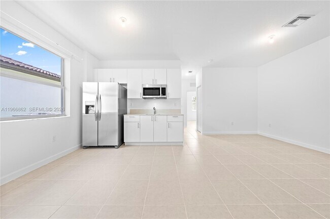 Photo - 2442 SE 30th St Unidad 2442