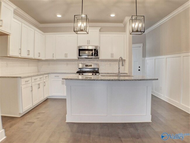 Photo - 439 Ripple Lk Dr SW