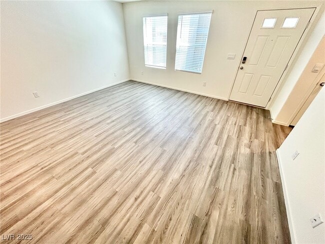 Photo - 9916 Bumblebee Hls St