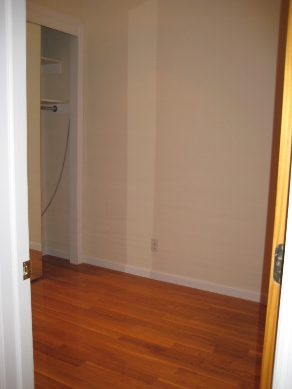 Photo - 206 E 124th St