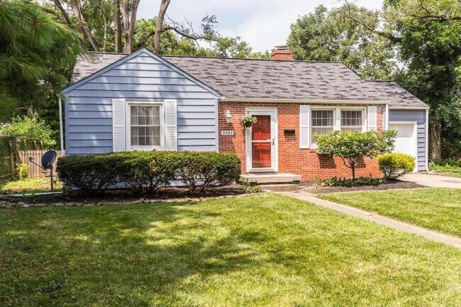 Photo - Worthington Colonial Hills with Attached Single Car Garage