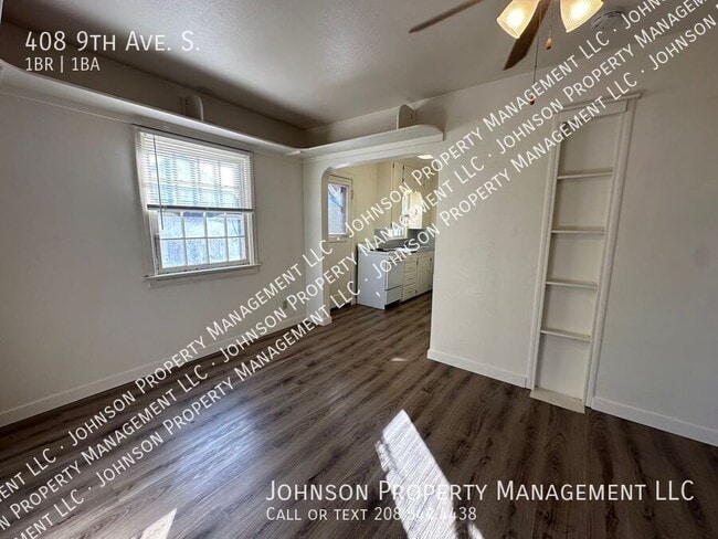 Photo - 408 9th Ave S