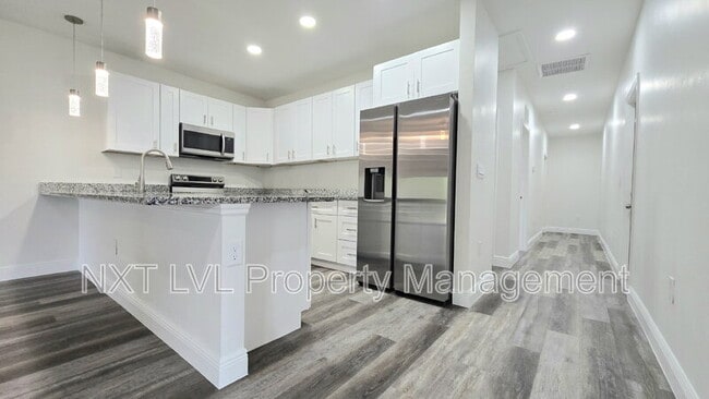 Photo - 5050 Jones Dr