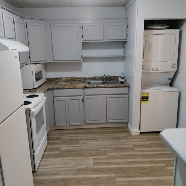 Photo - 144 Klein Creek Ct Unit 2B