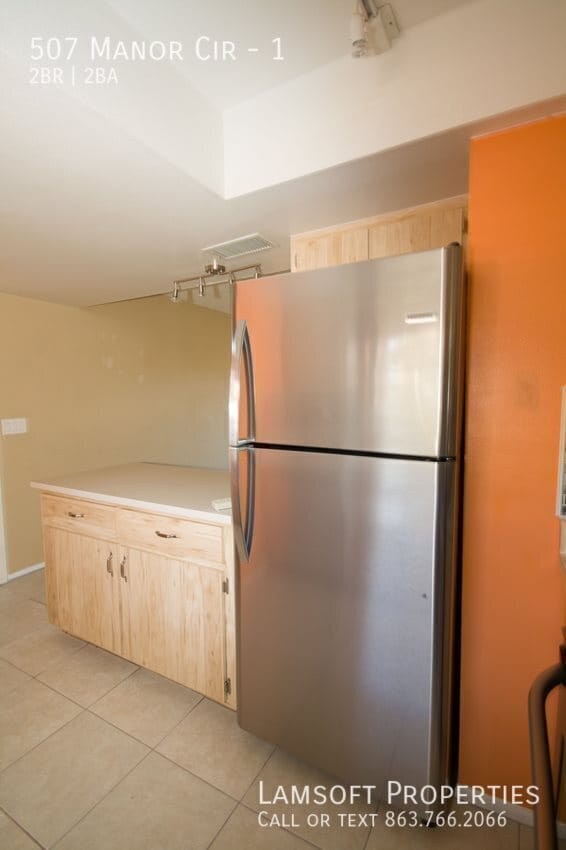 Photo - 507 Manor Cir