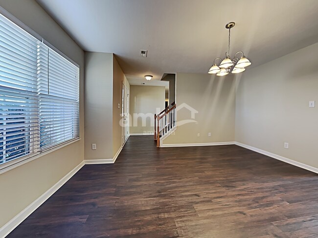 Photo - 4449 Oakbank Ln NW