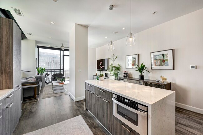 Photo - 1211 Caroline St Unidad 1501