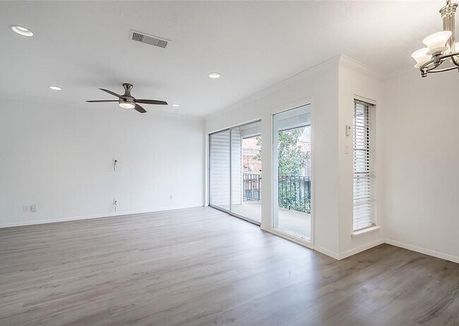 3400 Timmons Ln Unit 32