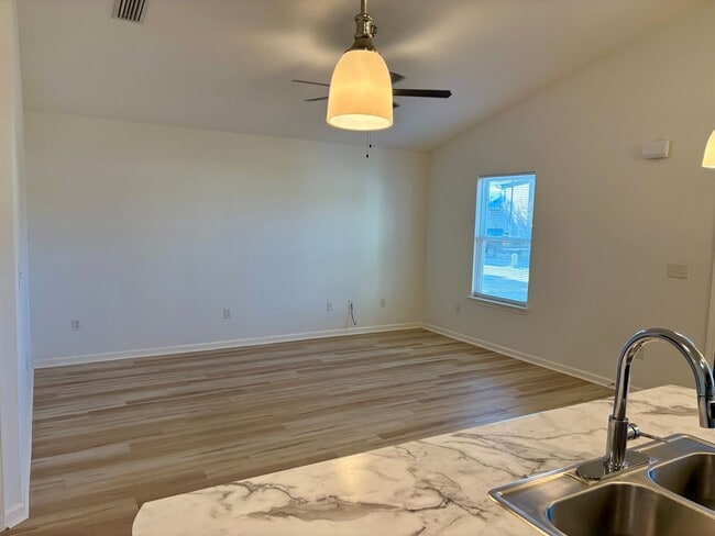 Photo - 6102 Edith Stephens Dr