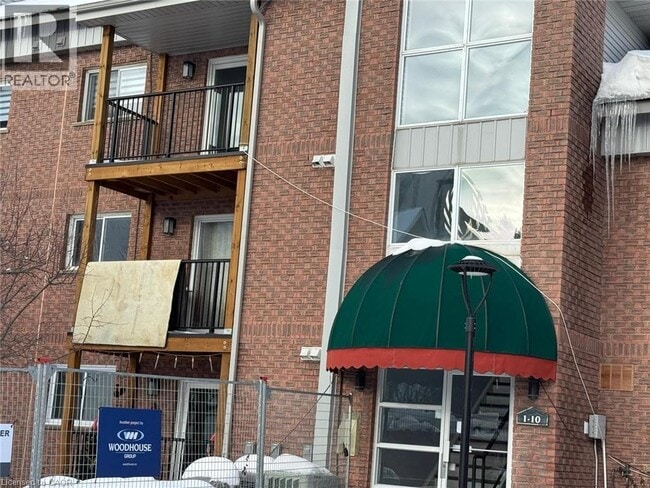 Photo - 3085 Kingsway Dr Unité 6